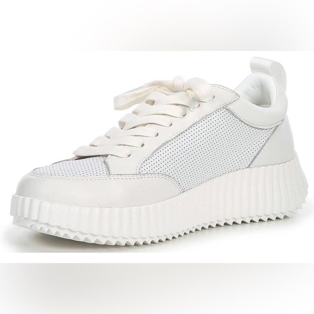 Steve Madden Shock Women's White Casual Leather Upper Sneakers Size 9M